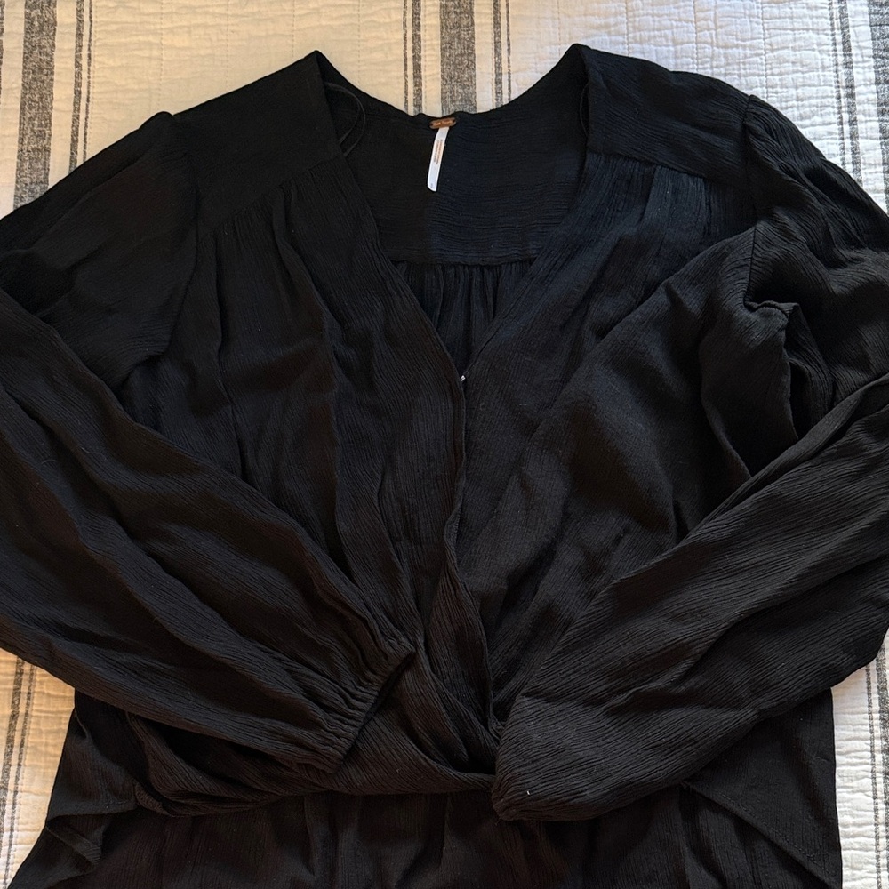 Free people Black Textured Long Sleeve V-Neck Blouse